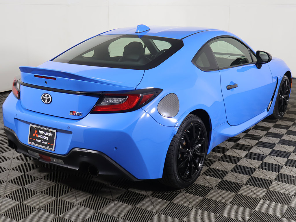 Used 2023 Toyota GR86 Premium RWD image 8