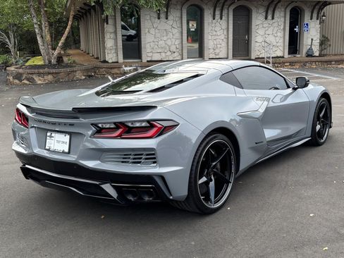 Used 2025 Chevrolet Corvette E-Ray AWD/4WD image 3