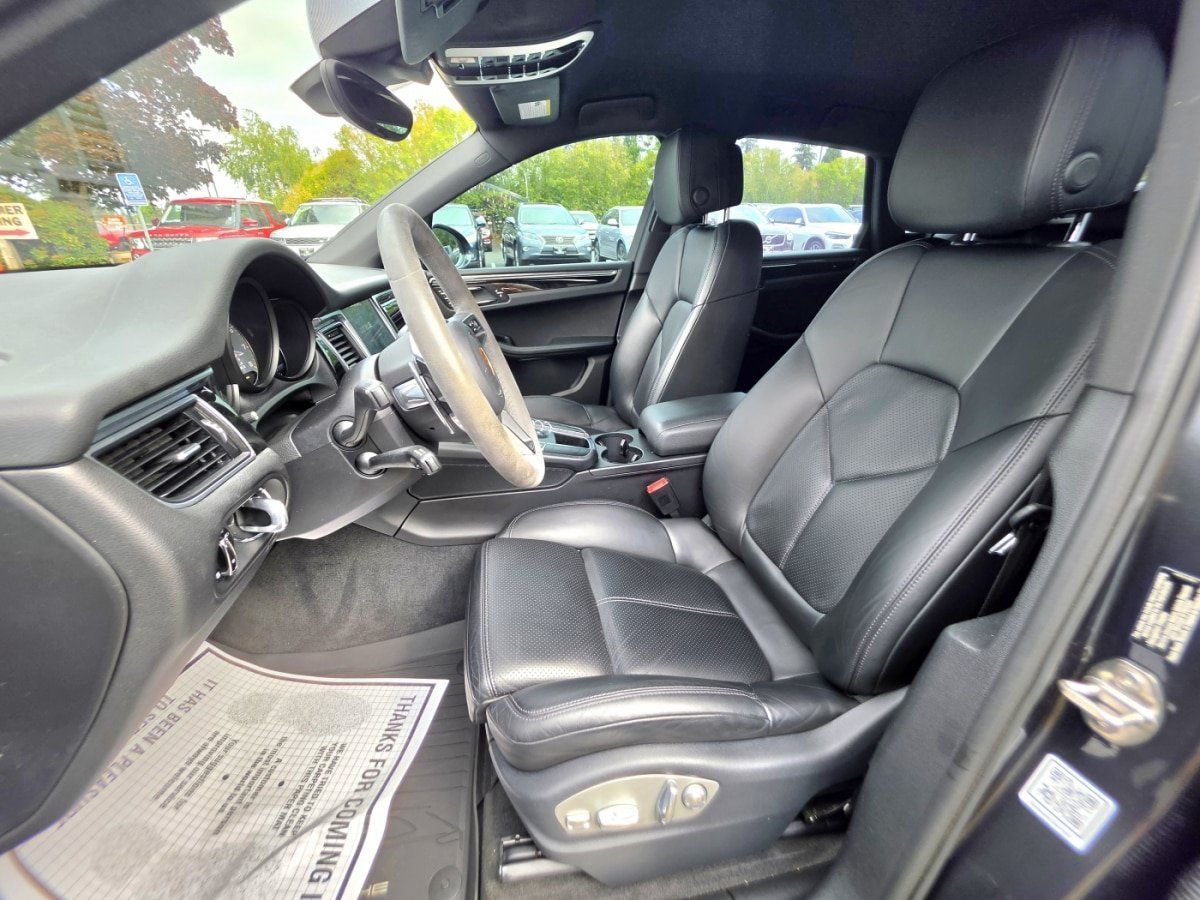 Used 2017 Porsche Macan S AWD/4WD image 13