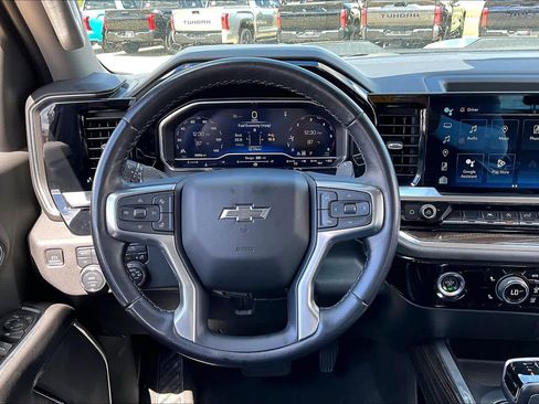 Used 2023 Chevrolet Silverado 1500 LT Trail Boss w/ Protection Package image 6