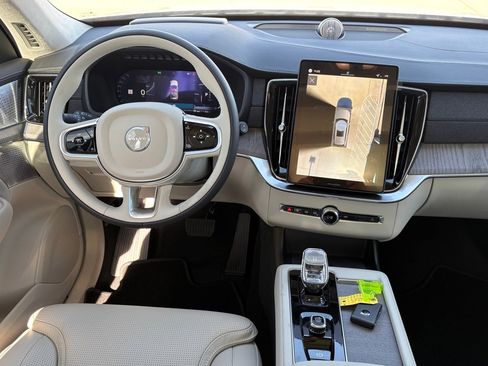 New 2026 Volvo XC90 B6 Ultra w/ Lounge Package image 11