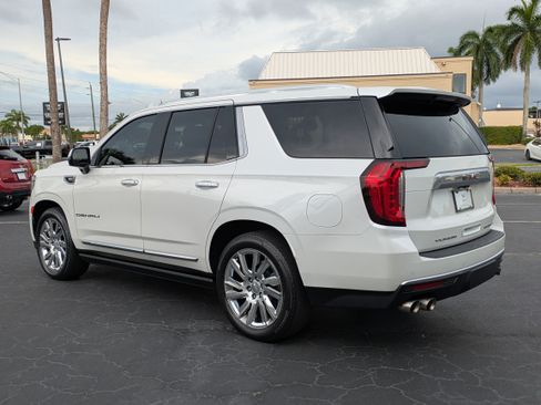 Used 2021 GMC Yukon Denali w/ Denali Ultimate Package RWD image 4