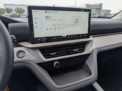 New 2026 Ford Explorer Active w/ Active Comfort Package AWD/4WD image 14