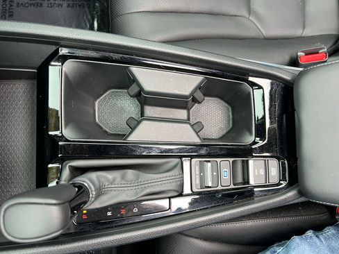 Used 2024 Honda Accord Sport image 36