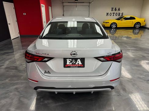 Used 2022 Nissan Sentra SV image 11