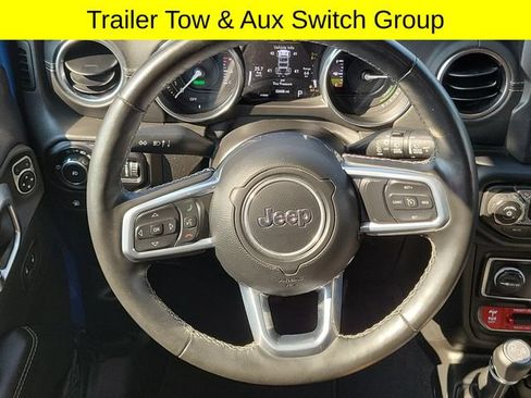 Used 2023 Jeep Wrangler Unlimited Rubicon 4xe w/ Cold Weather Group AWD/4WD image 10