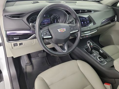 Used 2023 Cadillac XT4 Luxury image 18