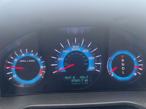 Used 2011 Ford Fusion SEL FWD image 11