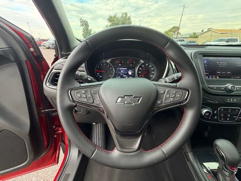 Used 2023 Chevrolet Equinox RS FWD image 10