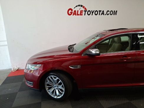 Used 2017 Ford Taurus Limited FWD image 5