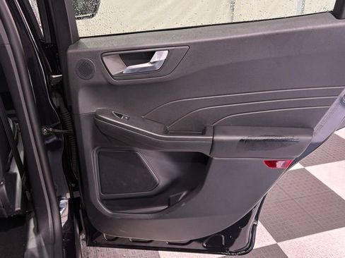 New 2025 Ford Escape SE w/ PHEV Premium Package FWD image 27