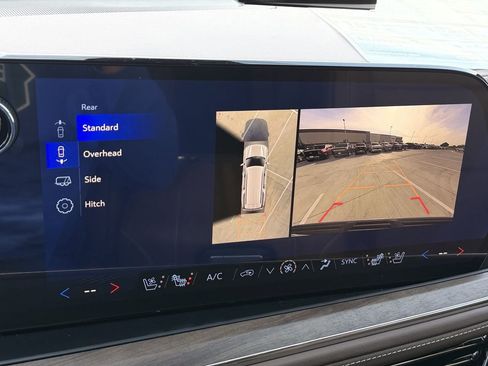New 2026 Chevrolet Suburban High Country AWD/4WD image 16