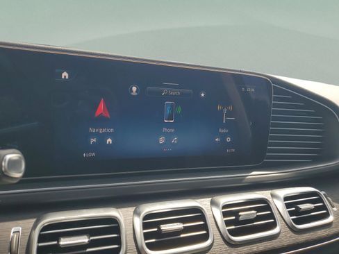 New 2026 Mercedes-Benz GLS 450 4MATIC image 31