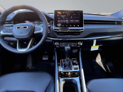 New 2026 Jeep Compass Latitude AWD/4WD image 5