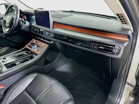 Used 2023 Lincoln Aviator Reserve w/ Equipment Group 201A AWD/4WD image 38