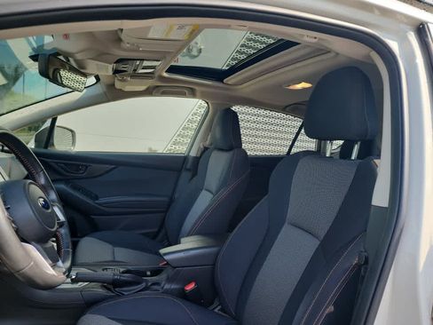 Used 2021 Subaru Crosstrek 2.0i Premium w/ Moonroof Package AWD/4WD image 9