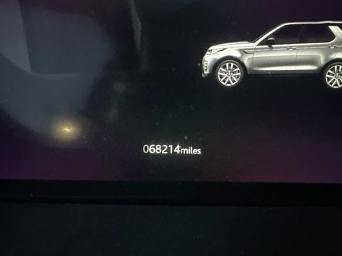 Used 2021 Land Rover Discovery S AWD/4WD image 12