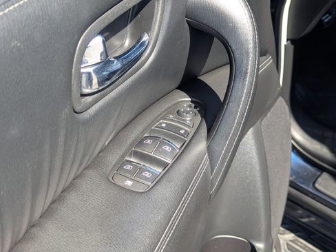 Used 2019 Nissan Armada SL w/ Premium Package image 29