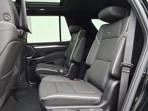 New 2026 Cadillac Escalade Luxury w/ LPO, Radiant Package image 8