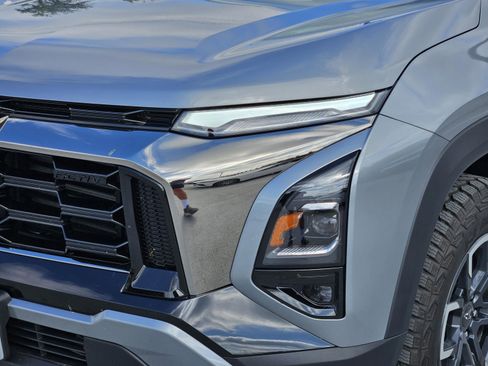 Used 2026 Chevrolet Equinox ACTIV w/ Convenience Package III image 11