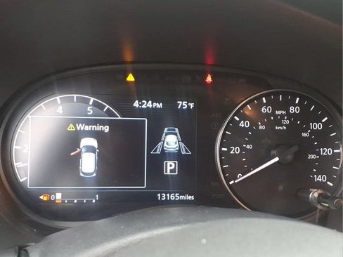 Used 2021 Nissan Kicks SV FWD image 31