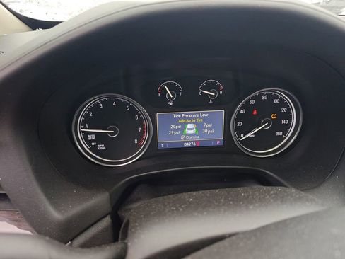 Used 2021 Buick Enclave Essence w/ Sound and Sites Package image 9