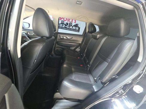 Used 2019 Nissan Rogue SL AWD/4WD image 5