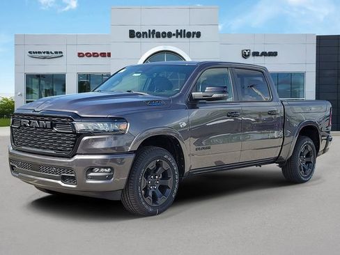 New 2026 RAM 1500 4x4 Crew Cab image 2