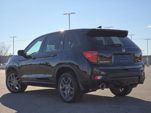 Used 2023 Honda Passport EX-L image 16