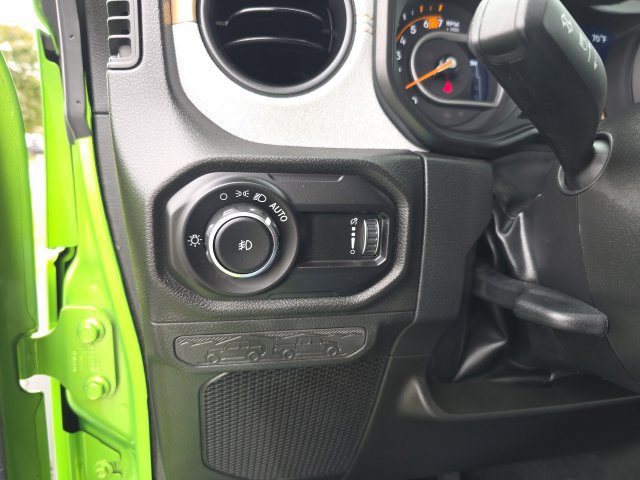 Used 2025 Jeep Wrangler Unlimited Sport AWD/4WD image 15