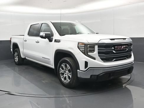 Used 2024 GMC Sierra 1500 SLT RWD image 1