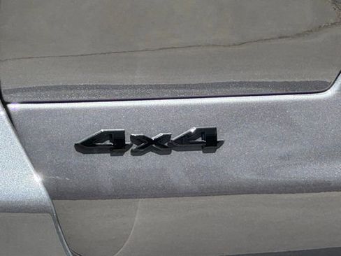 New 2025 Jeep Grand Cherokee L Altitude image 13