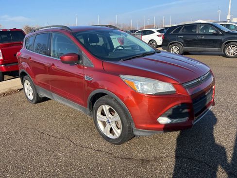 Used 2015 Ford Escape SE w/ Equipment Group 201A image 17