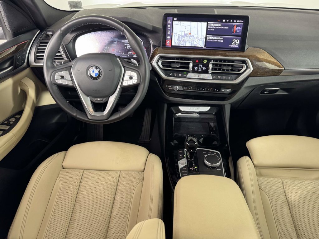 Used 2024 BMW X3 xDrive30i w/ Premium Package AWD/4WD image 5