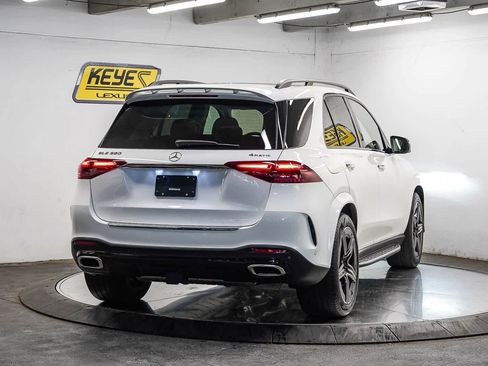 Used 2024 Mercedes-Benz GLE 580 4MATIC image 4