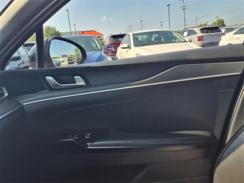 Used 2022 Kia K5 GT-Line image 32