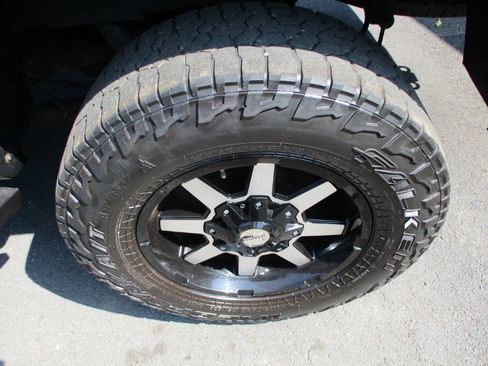 Used 2015 RAM 2500 Tradesman w/ Chrome Appearance Group image 11