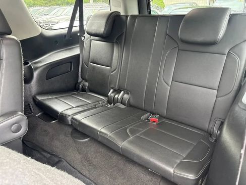 Used 2018 Chevrolet Suburban LT AWD/4WD image 13
