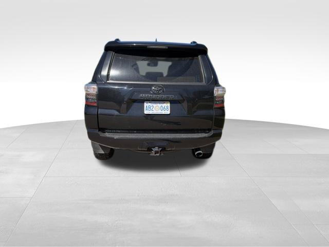 Used 2022 Toyota 4Runner SR5 Premium w/ Moonroof Package AWD/4WD image 4