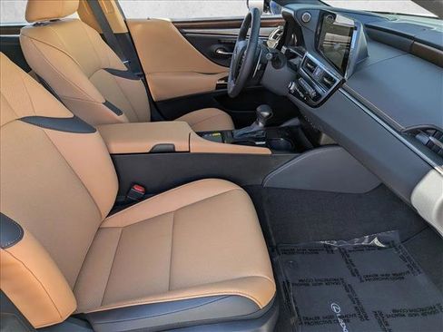 Used 2025 Lexus ES 350 w/ Premium Package image 20