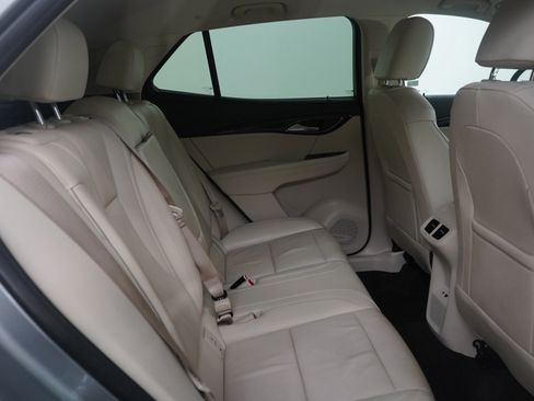 Used 2023 Buick Envision Essence image 12