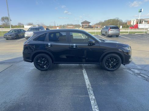New 2026 Honda HR-V Sport image 4