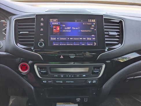 Used 2021 Honda Ridgeline Black Edition image 15