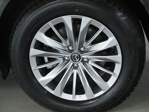 Used 2024 MAZDA CX-90 Plug-In Hybrid w/ Preferred AWD/4WD image 41