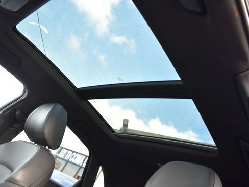 Used 2017 Audi Q3 2.0T Prestige w/ Prestige Package image 30