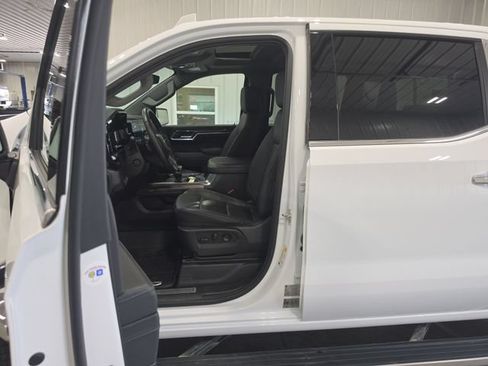 Used 2023 Chevrolet Silverado 1500 LTZ w/ LTZ Premium Package AWD/4WD image 23