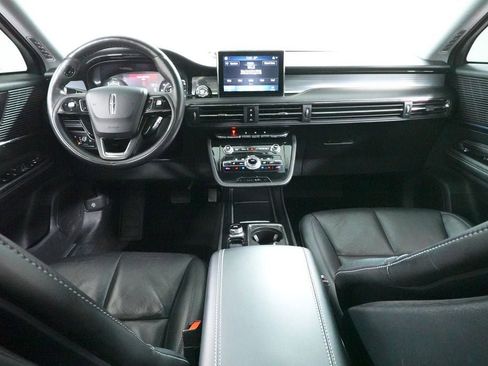 Used 2022 Lincoln Corsair AWD w/ Premium Package image 10