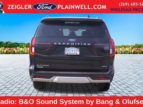 Used 2025 Ford Expedition Max Platinum image 4