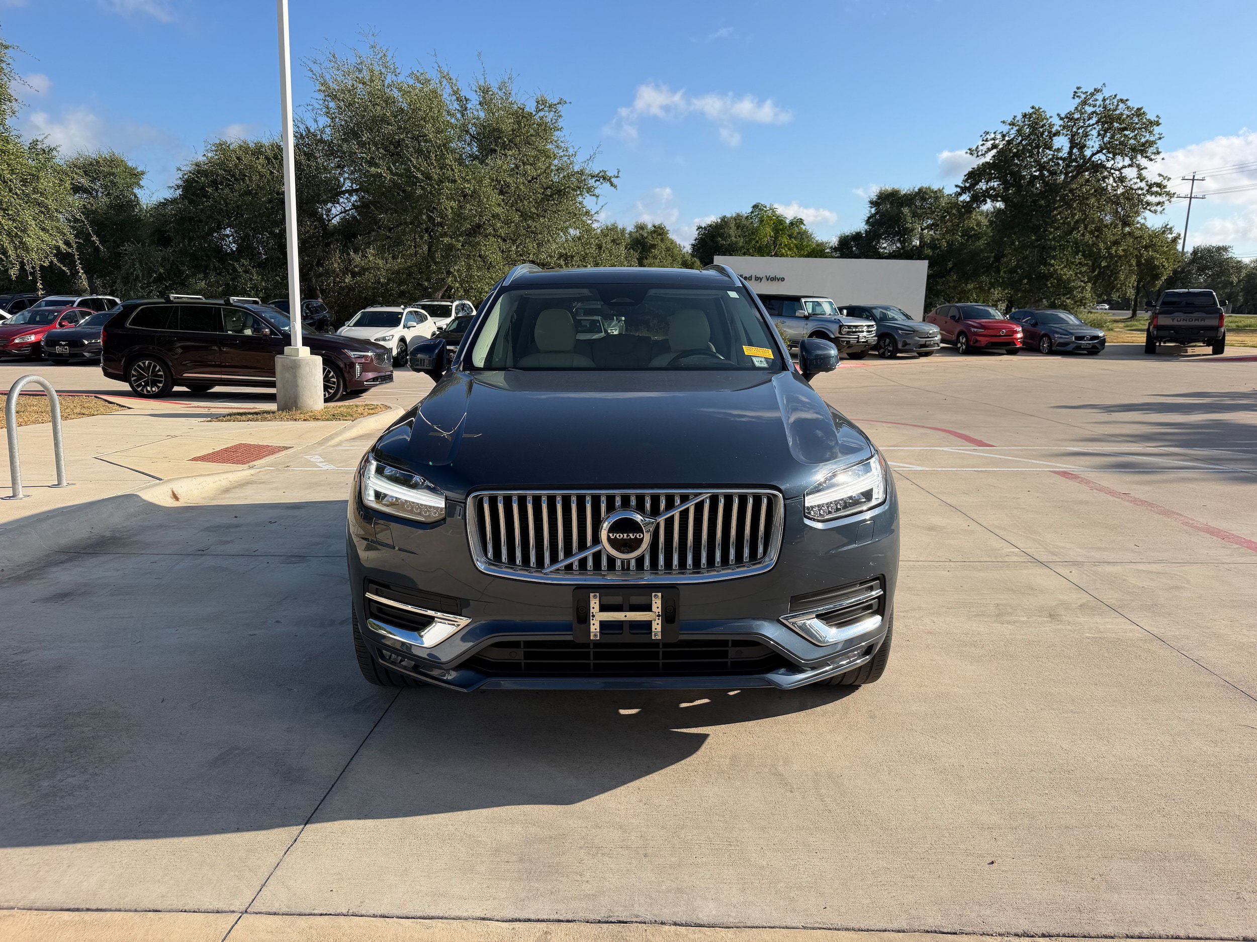 Certified 2023 Volvo XC90 B6 Plus w/ Protection Package Premier AWD/4WD image 8