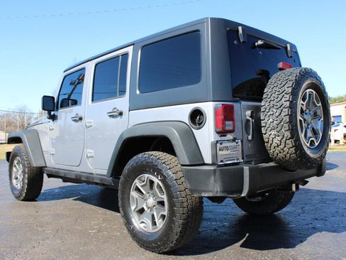 Used 2013 Jeep Wrangler Unlimited Rubicon w/ Dual Top Group image 12